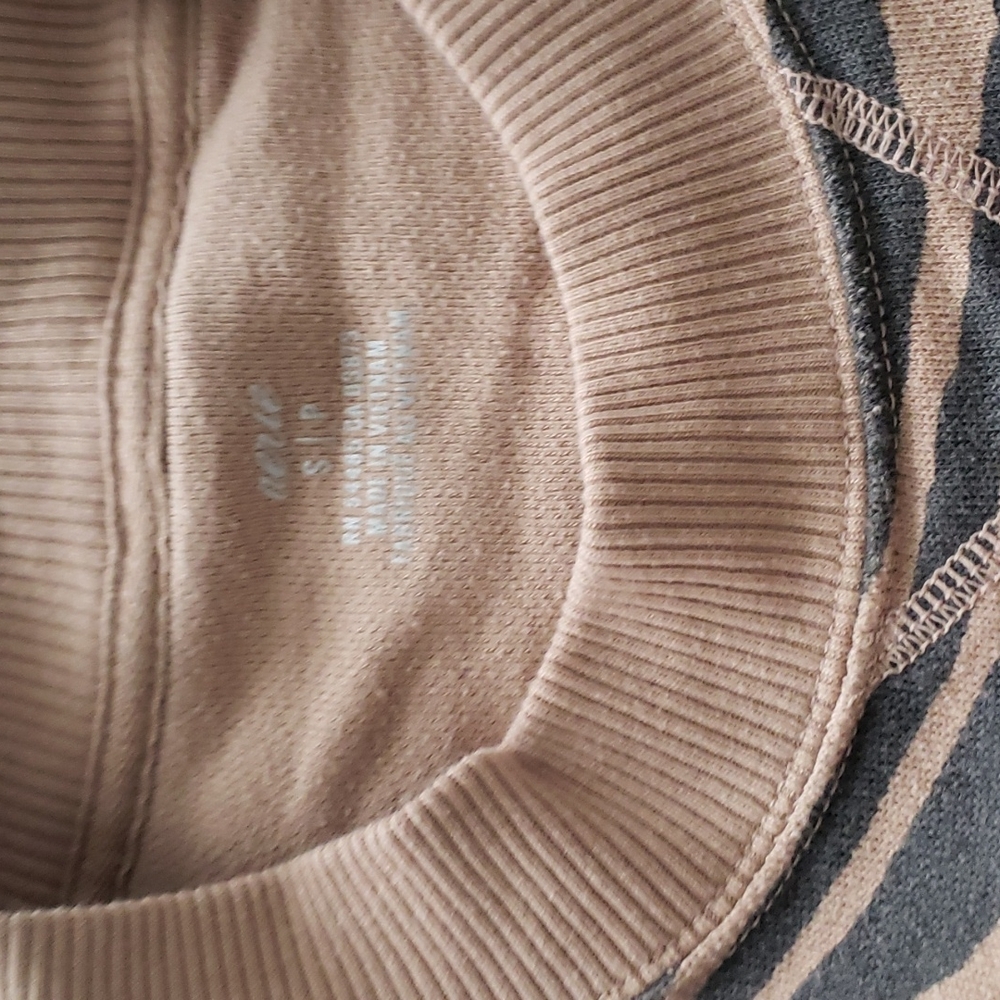 Aerie Beach crew sweatshirt - Picture 2 of 3